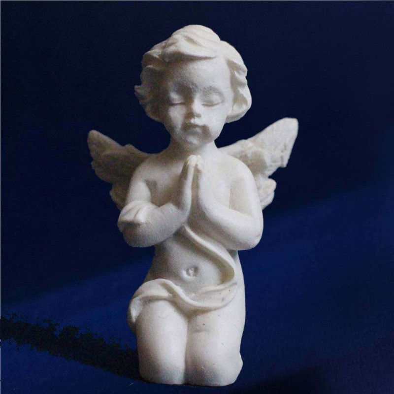 MINI ÁNGEL ORANDO