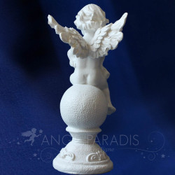 figurina de resina de cherubin