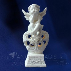 estatuilla de ángel luminoso