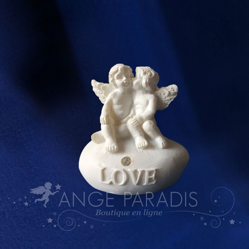 MINI QUERUBÍN TRAYENDO AMOR