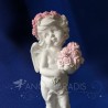 ESTATUA DEL ÁNGEL con un ramo de flores