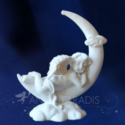 PETIT ANGELOT ENDORMI ASSIS SUR LUNE