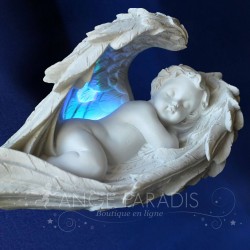 estatuilla ángeles luminosos en resina