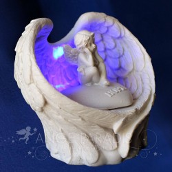 figuras de angeles luminosas