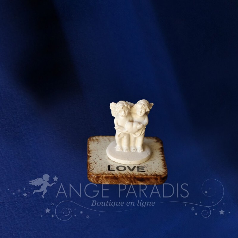 CORAZÓN DE AMOR DE ÁNGEL EN MINIATURA