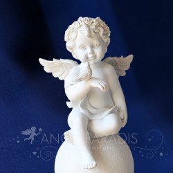 ESTATUA DEL PÁJARO ÁNGEL