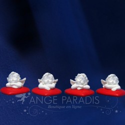 4 QUERUBÍS CON CORAZONES ROJOS