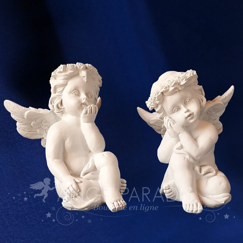 Dos ángeles blancos ayudando