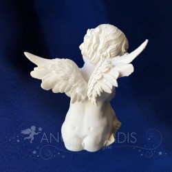 estatuilla de ángel blanco