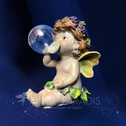 estatuilla de ángel colorido