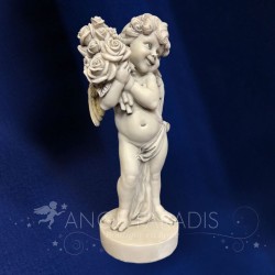estatuilla ángel gris con flor