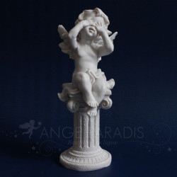 estatuilla ángel sabiduría